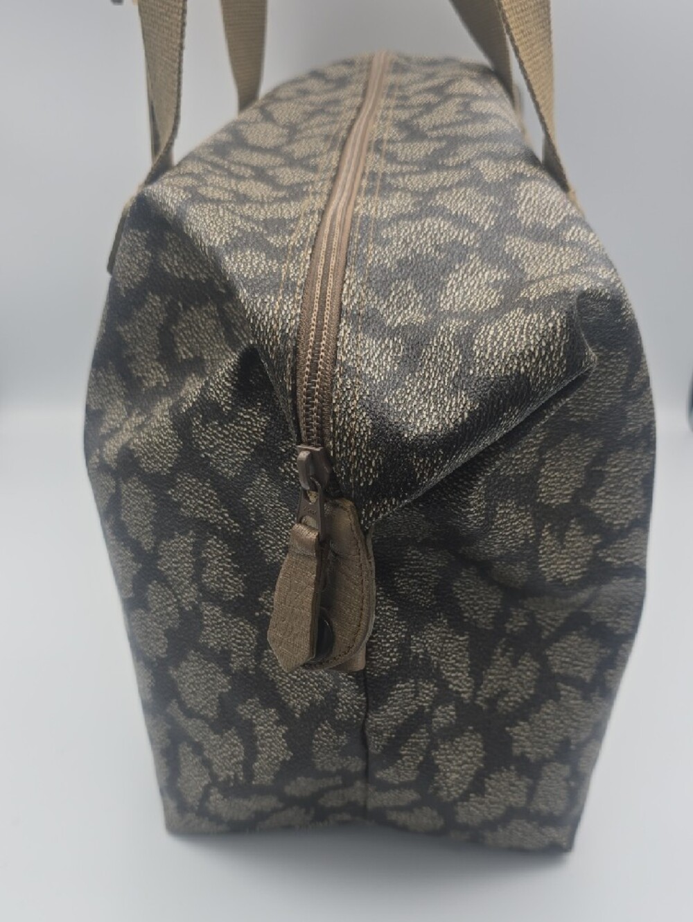 Yves Saint Laurent Vintage Tan & Gray Giraffe Patterned Large Weekender (EUC)🦒✨ - Picture 7 of 15